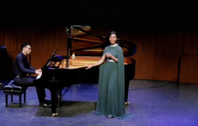 Marie France Koua in recital with piano